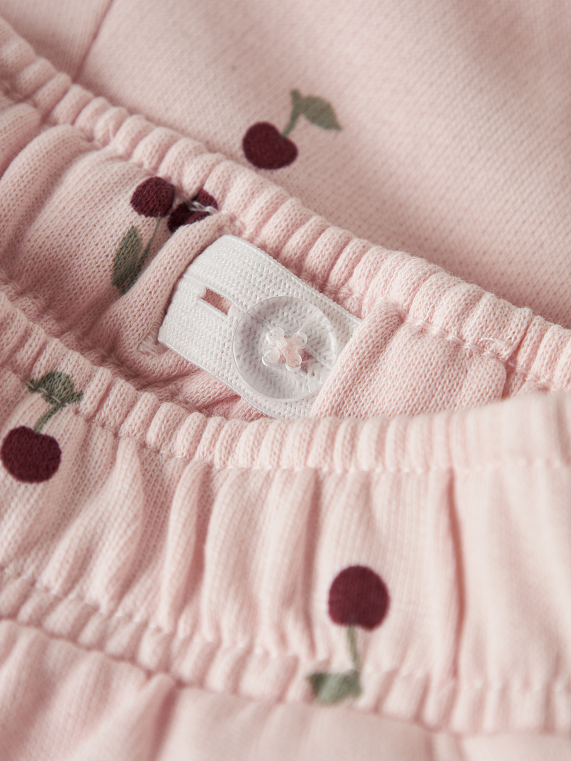 model_shot-front_full